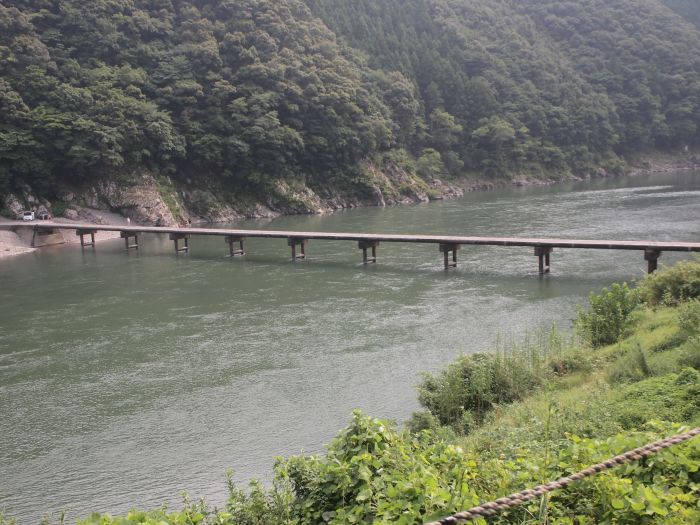 四国カルスト～維新の門～岩間沈下橋～宿毛。高知の道路事情の過酷さを痛感した一日[愛媛・高知グルッとドライブ旅行記2日目]